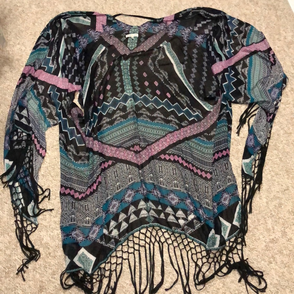 Patterned/flowey shawl like-new One size fits most